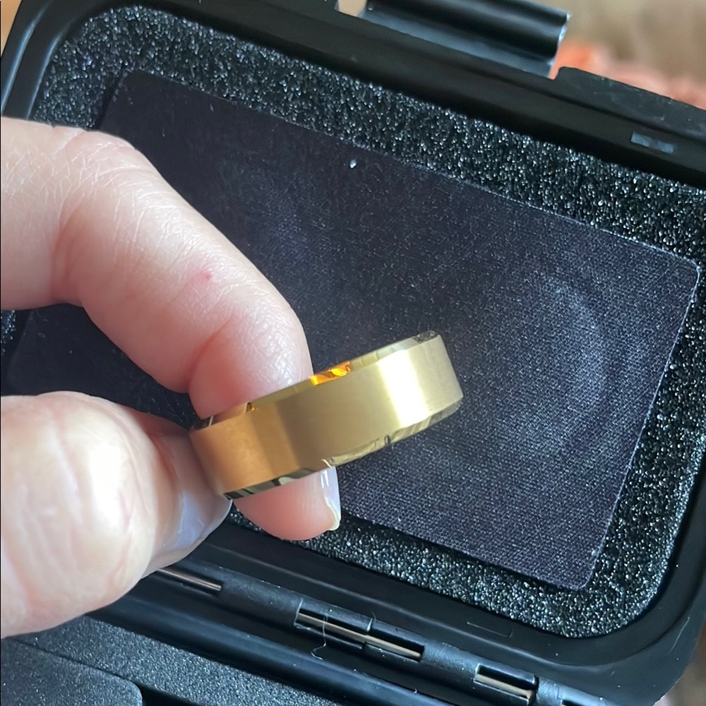 Ridge 8mm 24 Karat Gold beveled ring